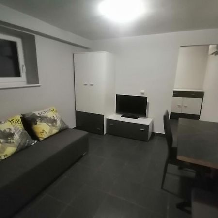 Łagów Pokoje Goscinne U Oksany מראה חיצוני תמונה