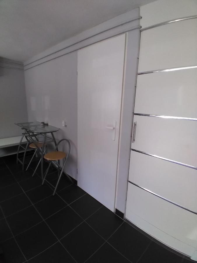 Łagów Pokoje Goscinne U Oksany מראה חיצוני תמונה